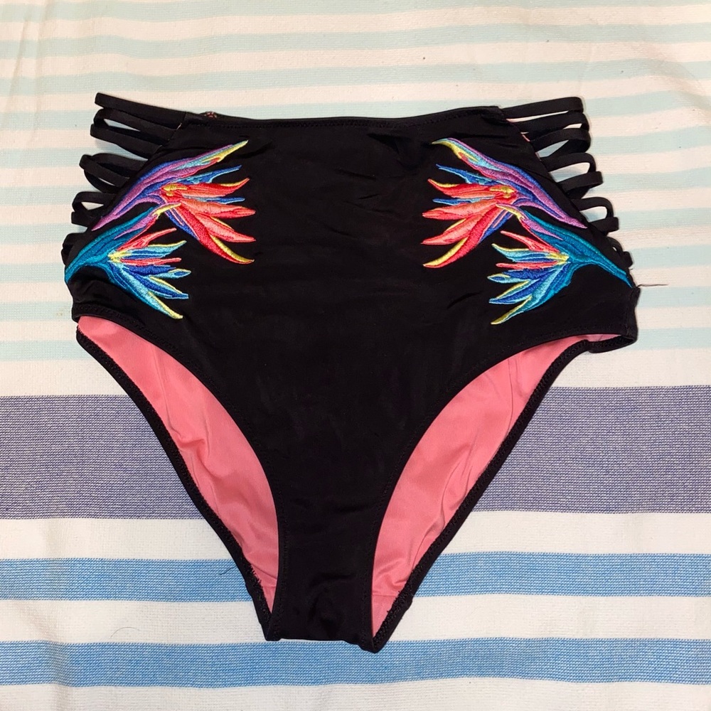 High Waisted VS Bikini Bottoms